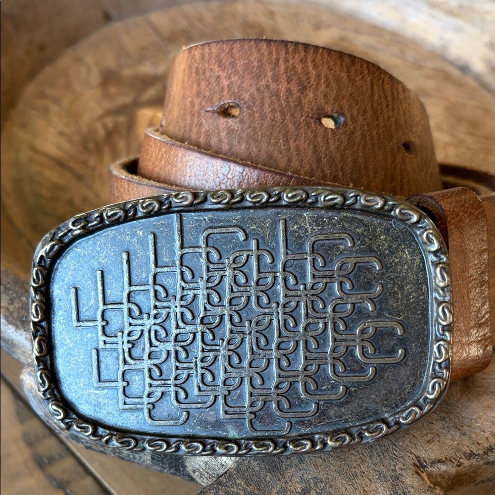 Vintage Rugged Lee Cooper Brown Leather Belt Ornate Signature Buckle Size 38